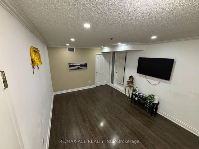 121 - 5225 Finch Ave E
