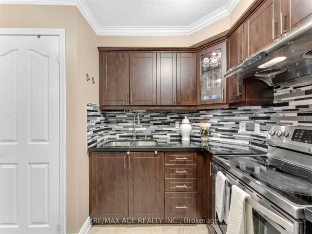 121 - 5225 Finch Ave E