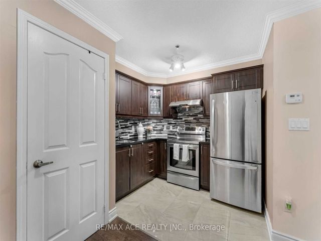 121 - 5225 Finch Ave E