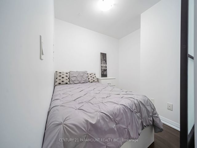 2701 - 30 Meadowglen Pl