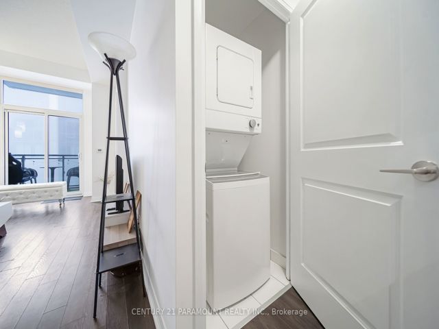 2701 - 30 Meadowglen Pl