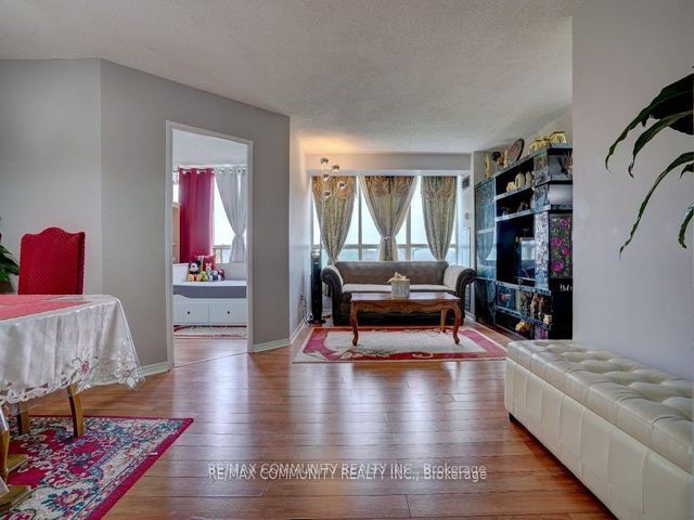 628 - 3 Greystone Walk Dr