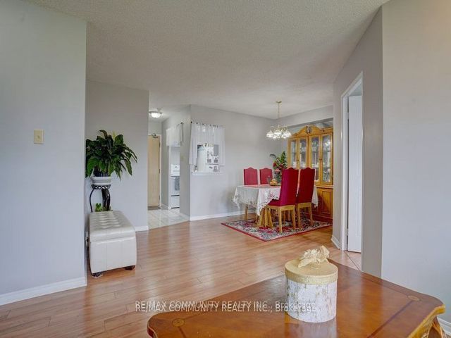 628 - 3 Greystone Walk Dr