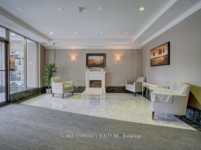 628 - 3 Greystone Walk Dr
