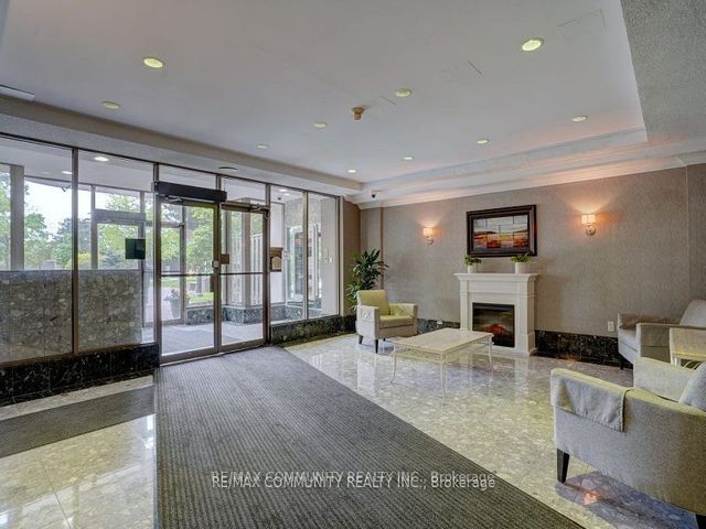 628 - 3 Greystone Walk Dr