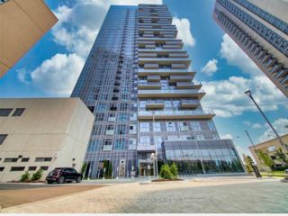 2802 - 225 Village Green Sq