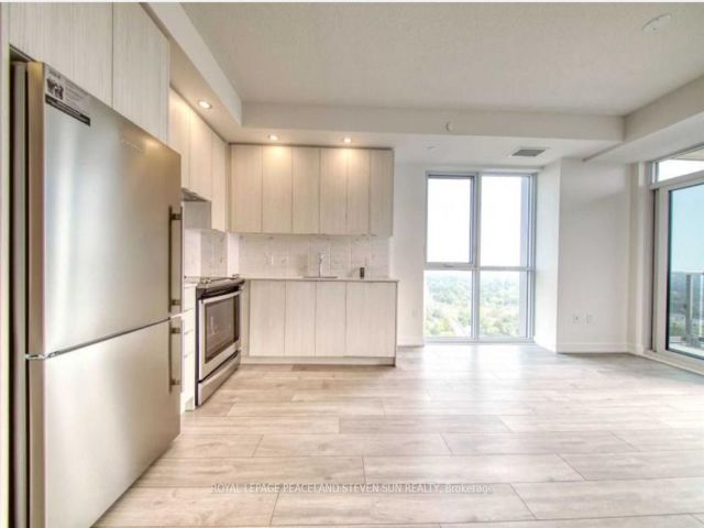 2802 - 225 Village Green Sq