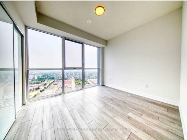 2802 - 225 Village Green Sq