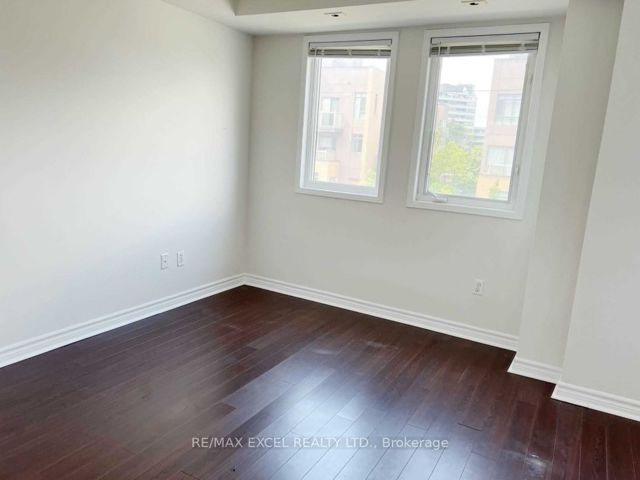 1010 - 28 Rosebank Dr