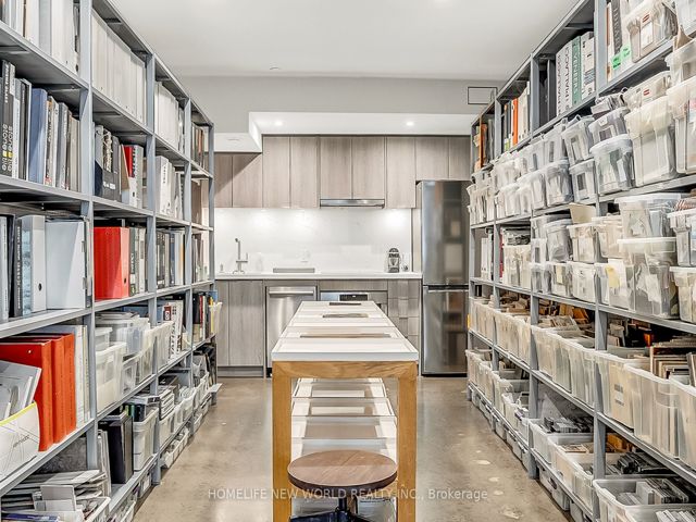 131 - 1173 Dundas St E