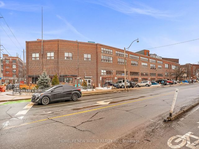 131 - 1173 Dundas St E