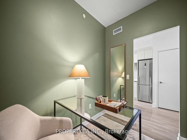 308 - 630 Greenwood Ave