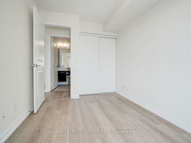 2908 - 25 Town Centre Crt