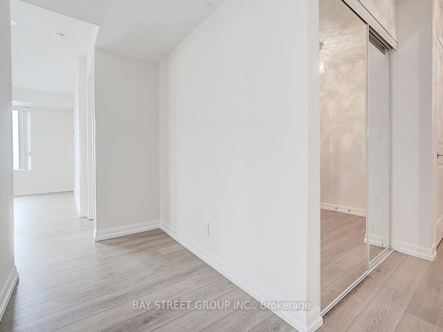 2908 - 25 Town Centre Crt