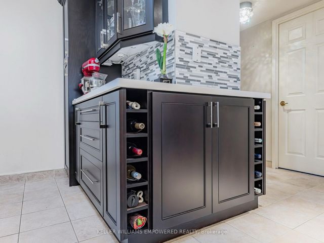 1007 - 4727 Sheppard Ave E