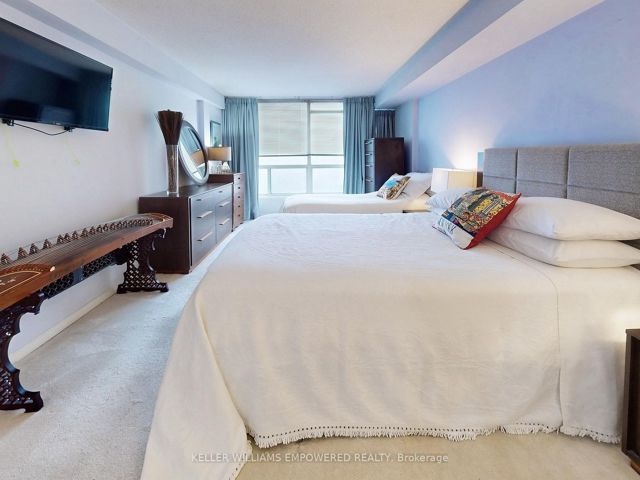 1007 - 4727 Sheppard Ave E