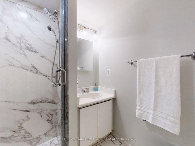 1007 - 4727 Sheppard Ave E