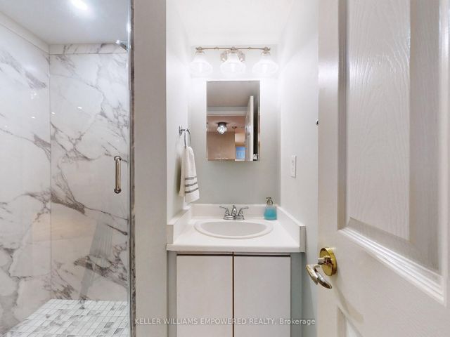1007 - 4727 Sheppard Ave E
