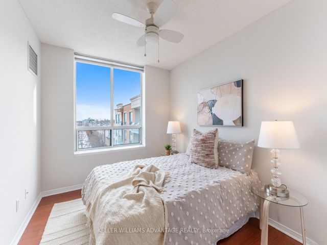 522 - 1733 Queen St E