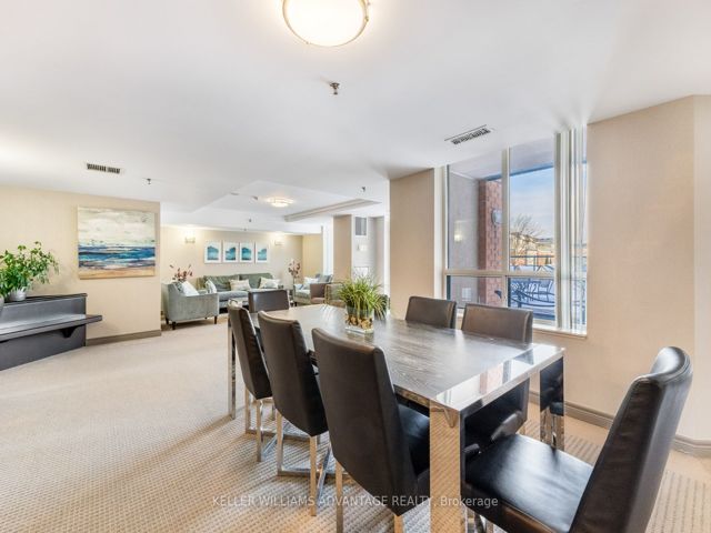 522 - 1733 Queen St E
