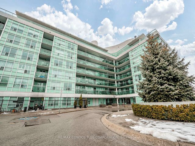227 - 60 Fairfax Cres