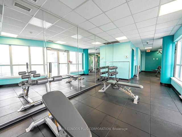227 - 60 Fairfax Cres