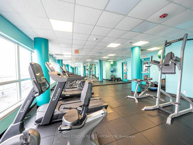 227 - 60 Fairfax Cres