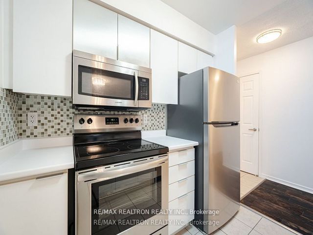 203 - 3650 Kingston Rd
