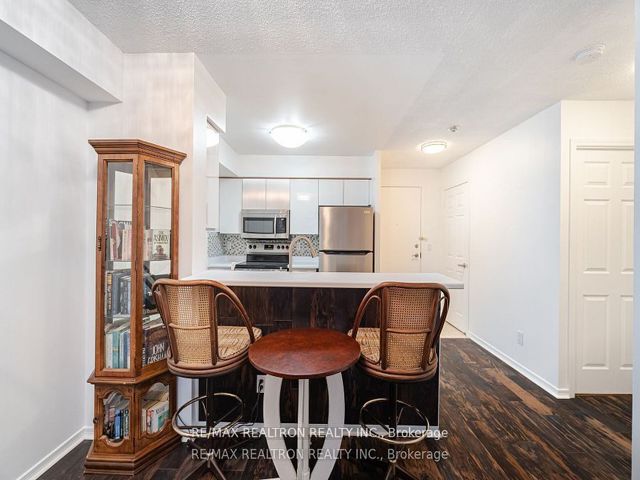 203 - 3650 Kingston Rd