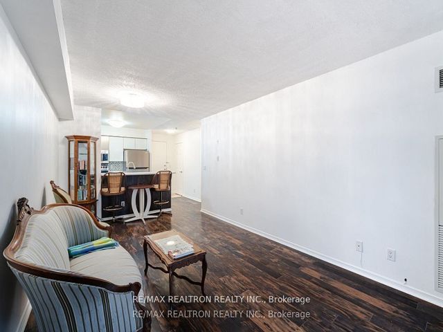 203 - 3650 Kingston Rd
