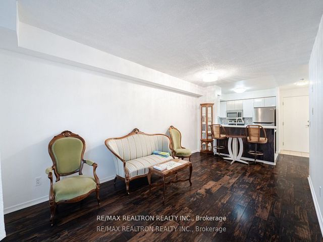 203 - 3650 Kingston Rd