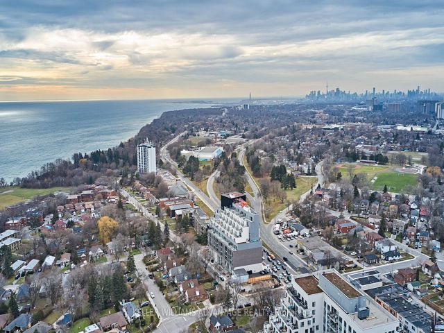 105R - 2213 Kingston Rd