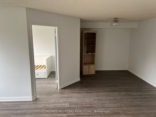 206 - 5 Greystone Walk Dr
