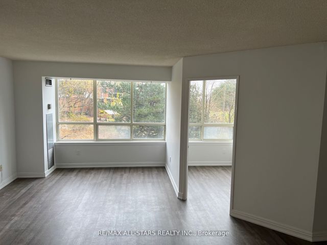 206 - 5 Greystone Walk Dr