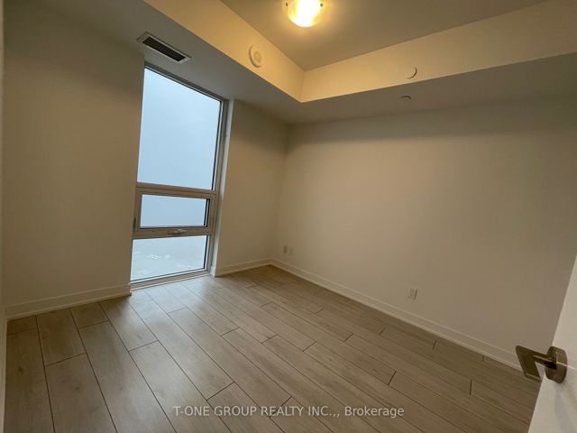2517 - 2031 Kennedy Rd