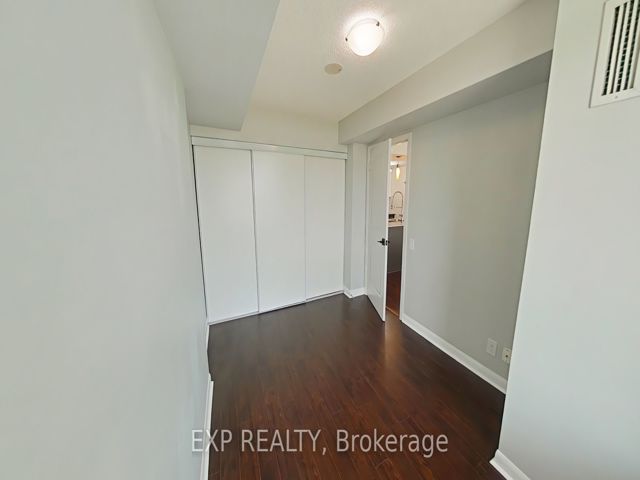 2507 - 190 Borough Dr