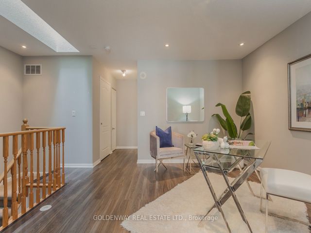 527 - 1881 Mcnicoll Ave