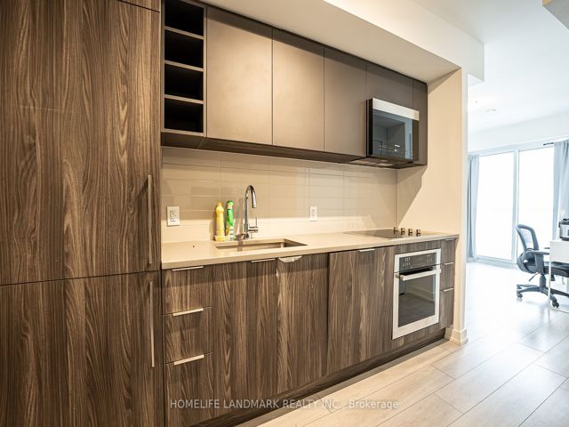 1617 - 2031 Kennedy Dr