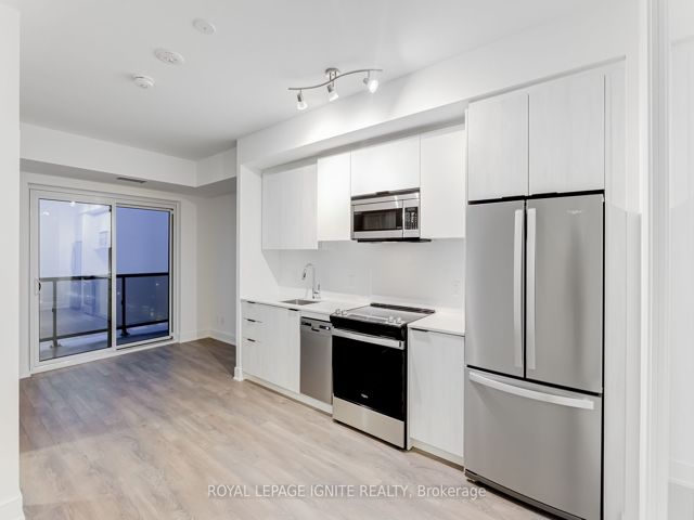 1215 - 1350 Ellesmere Rd