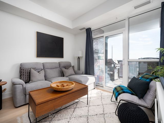 508 - 1331 Queen St E