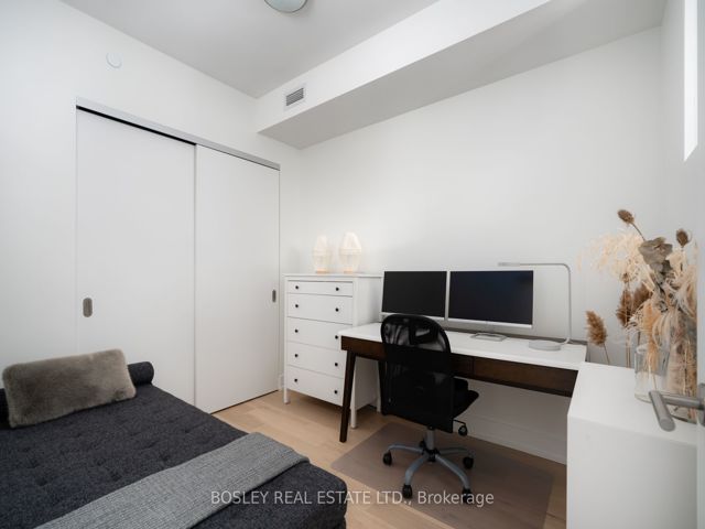 508 - 1331 Queen St E