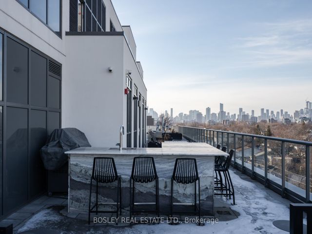 508 - 1331 Queen St E