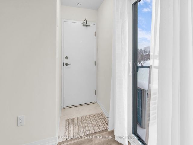 2 - 30 Liben Way