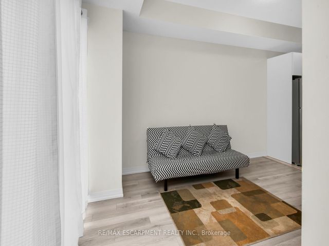 2 - 30 Liben Way
