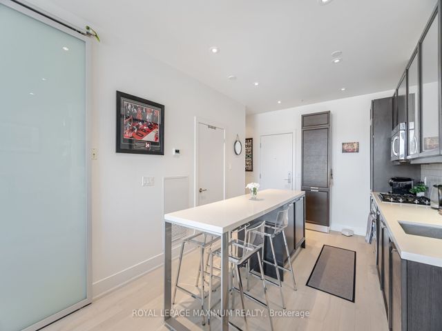 315 - 66 Kippendavie Ave