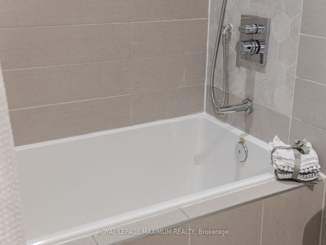 315 - 66 Kippendavie Ave