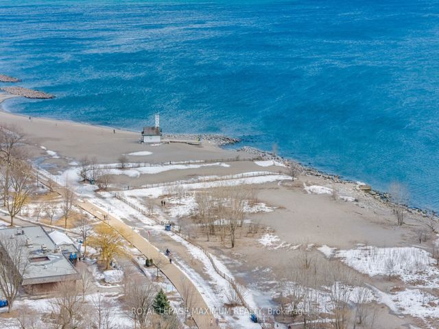 315 - 66 Kippendavie Ave