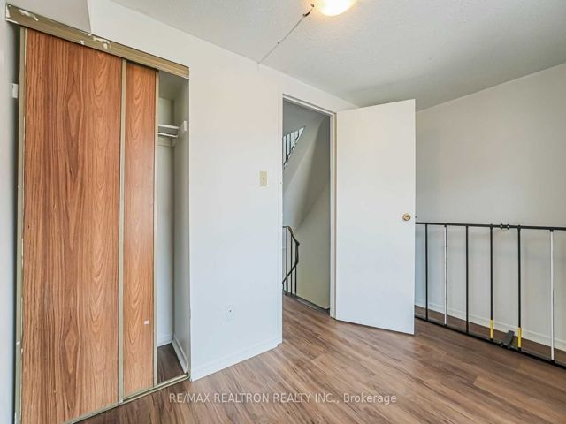 59 - 275 Broadview Ave