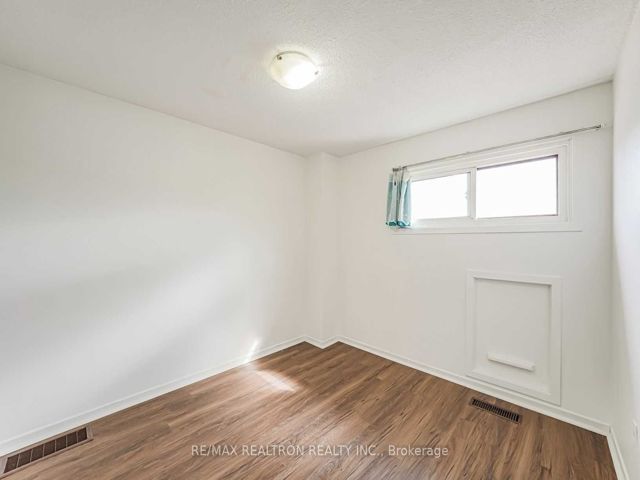 59 - 275 Broadview Ave