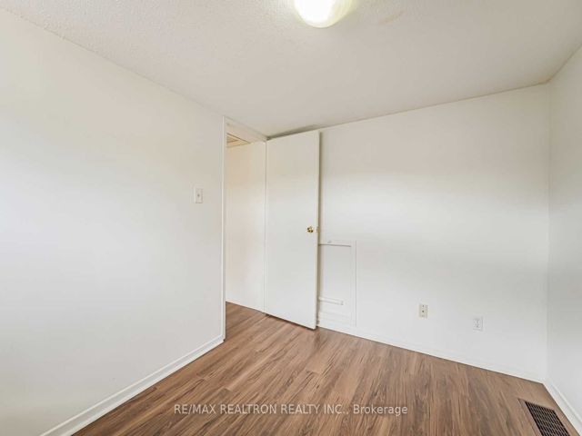 59 - 275 Broadview Ave